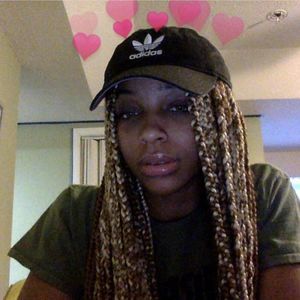 Meet your Posher, Alyssa